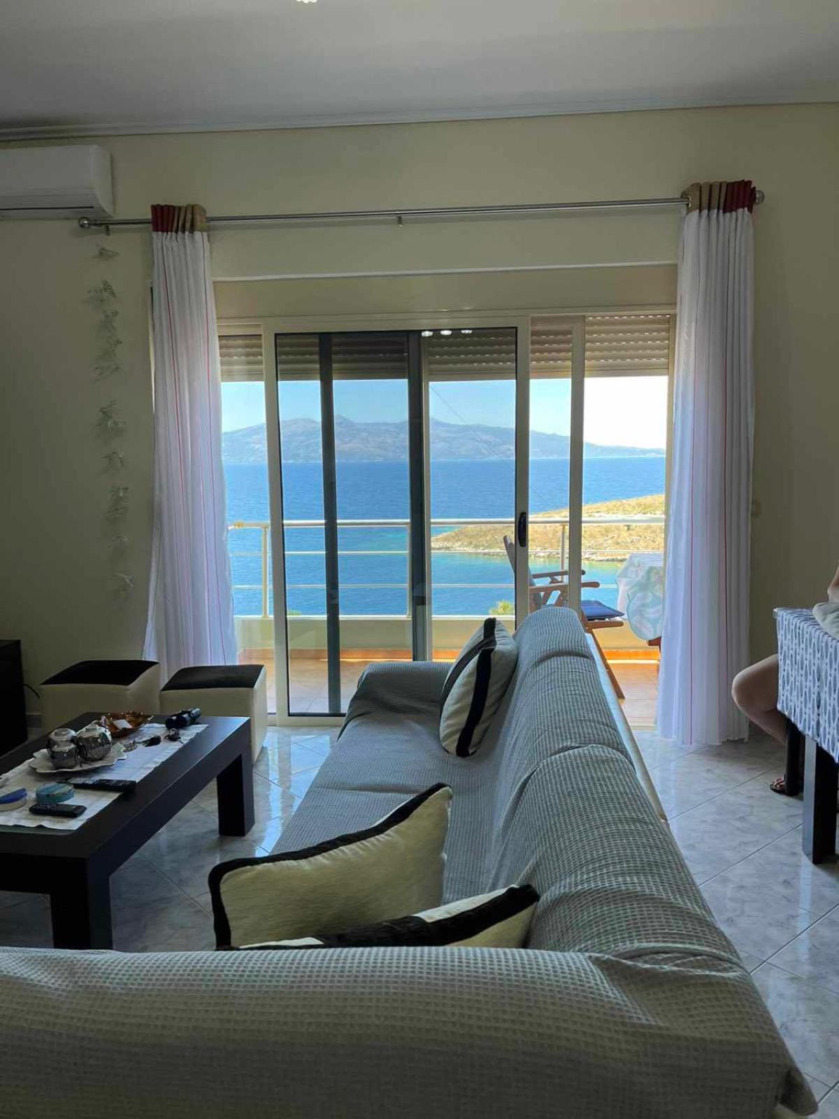 Cozy Sea Apartment Sarandë Eksteriør bilde