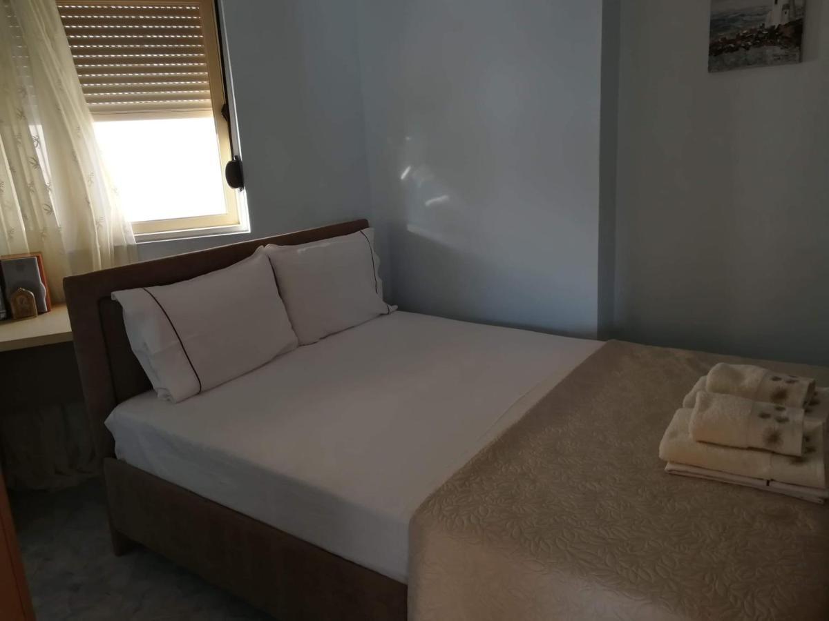 Cozy Sea Apartment Sarandë Eksteriør bilde